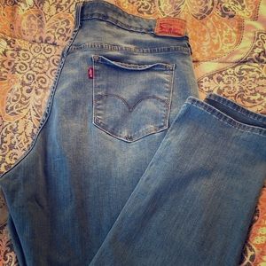 Levi 311 shaping skinny jeans 👖